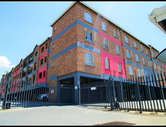 1 BEDROOM APARTMENT FOR SALE IN RAVENSWOOD